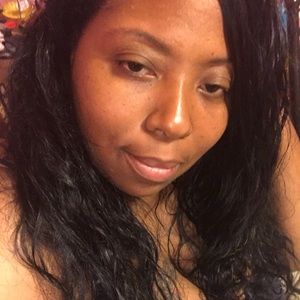 Meet your Posher, Kelli